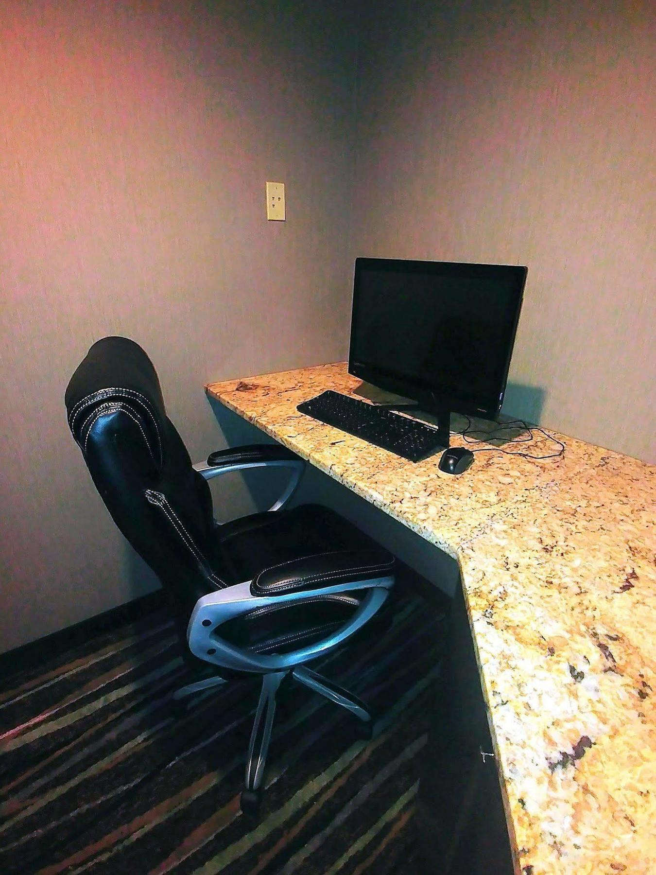 Americas Best Value Inn And Suites Lee'S Summit-Kansas City Kültér fotó